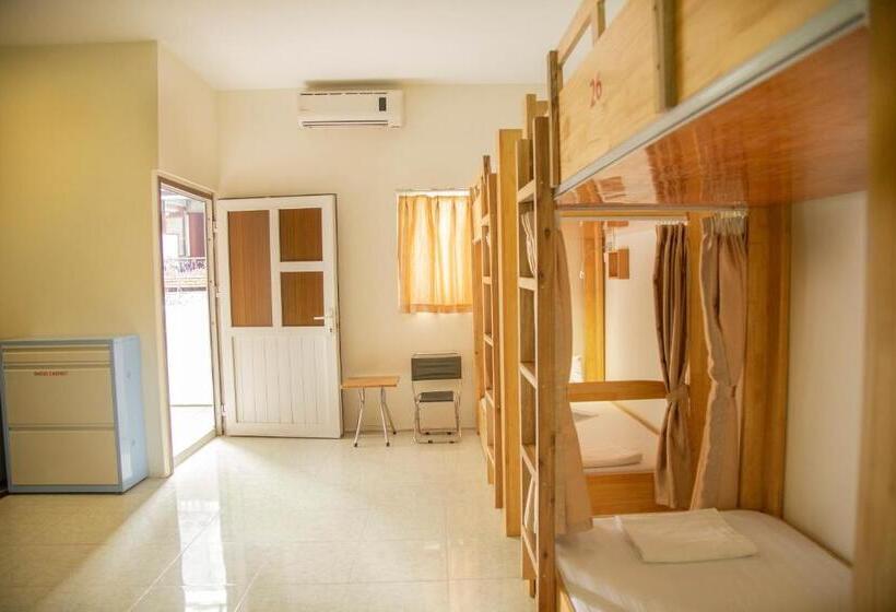 Vuode Makuusalissa, Hanoi City Backpackers Hostel