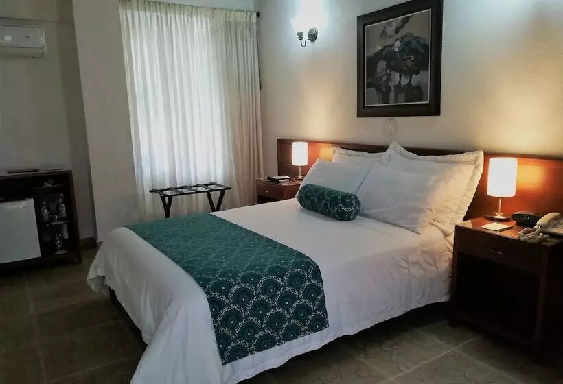 اتاق استاندارد, La Campana Hotel Boutique