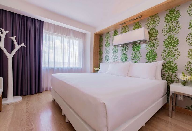 Полулюкс, NH Queretaro