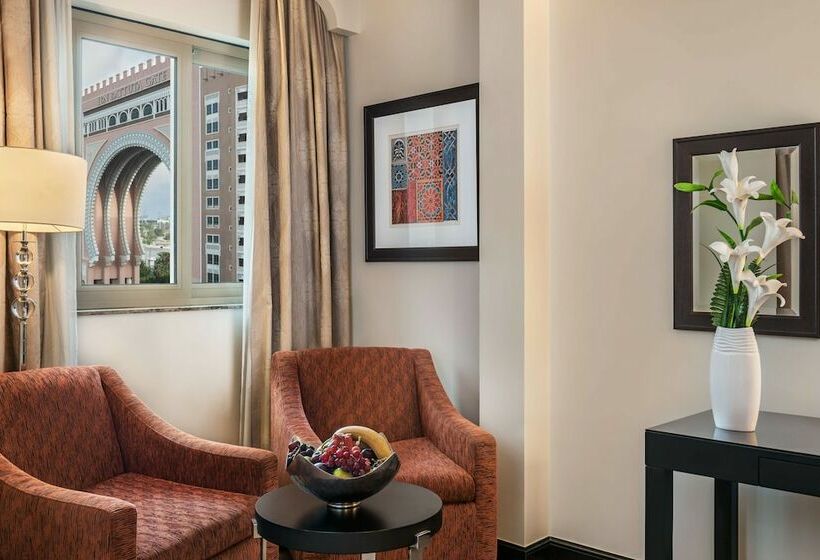 Номер Deluxe, Oaks Ibn Battuta Gate Dubai
