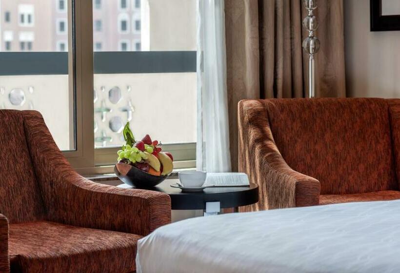 Номер Executive, Oaks Ibn Battuta Gate Dubai