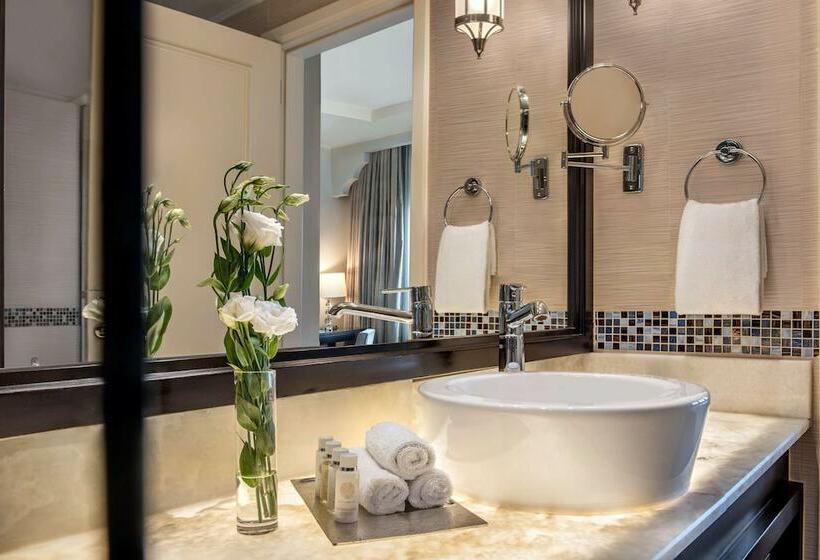 Номер Executive, Oaks Ibn Battuta Gate Dubai
