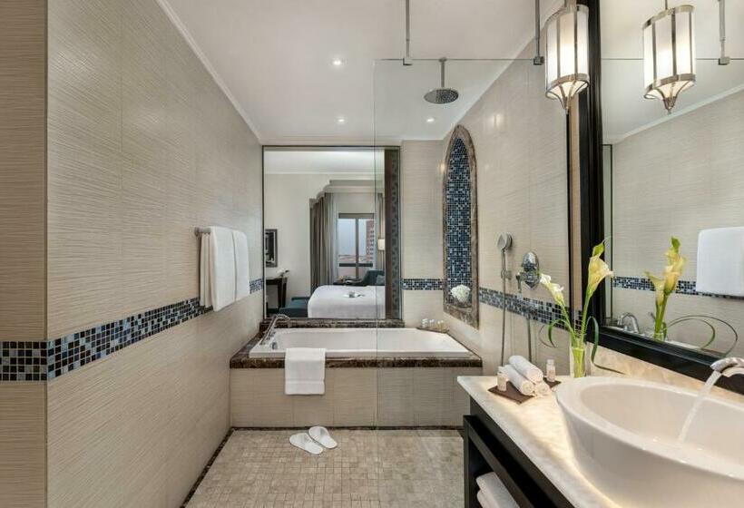 غرفة بريميوم, Oaks Ibn Battuta Gate Dubai