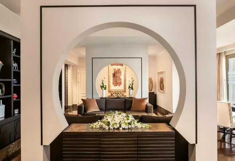 ロイヤルスイート２ベッドルーム, Oaks Ibn Battuta Gate Dubai