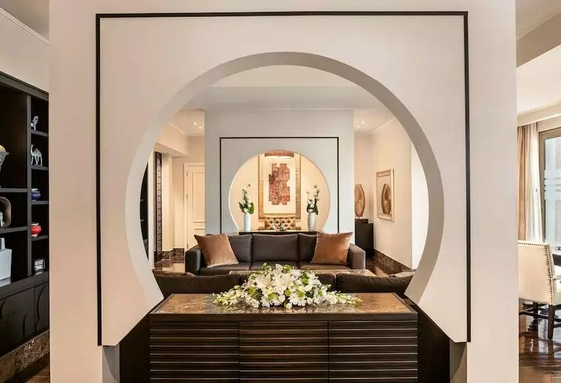 ロイヤルスイート２ベッドルーム, Oaks Ibn Battuta Gate Dubai
