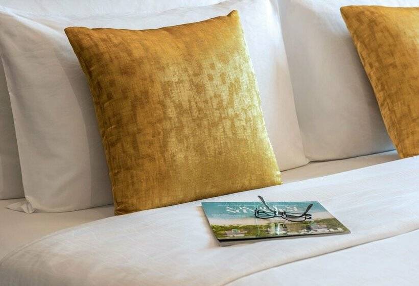 جناح, Oaks Ibn Battuta Gate Dubai