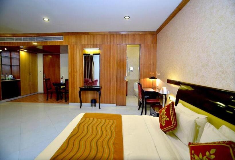 חדר דחוקס עם מיטת קינג, Pink Pearl