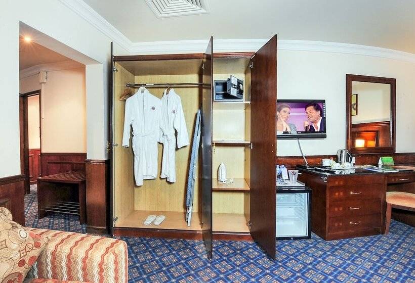 سوییت اجرایی, Ramee California