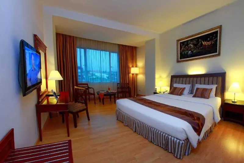 デラックスルーム, Rocky Plaza Hotel Padang