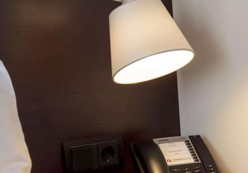 デラックスルーム, Rocky Plaza Hotel Padang