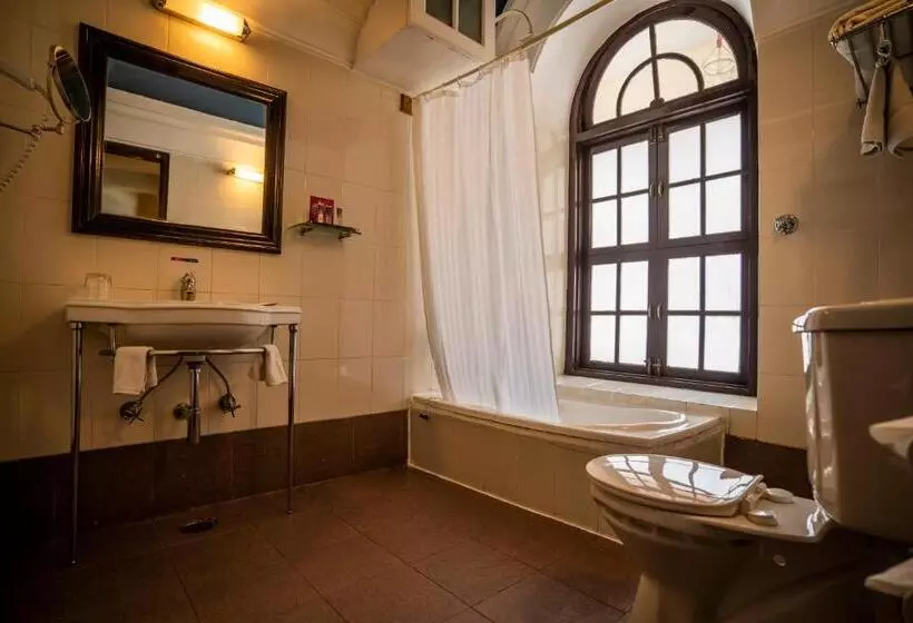 Standard-huone King-vuode, Royal Orchid Brindavan Garden Mysore