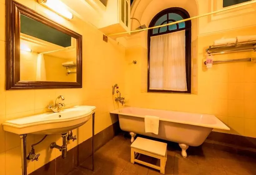 Standard-huone King-vuode, Royal Orchid Brindavan Garden Mysore