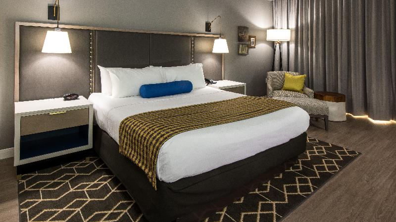 اتاق لوکس با چشم‌انداز استخر, Royal Tulip Jp Ribeirão Preto