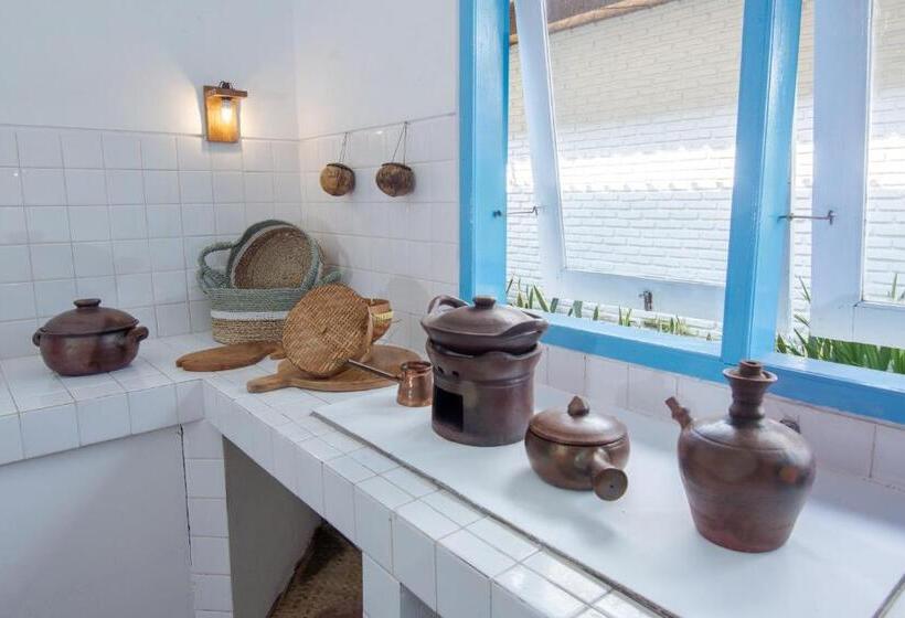 סוויטה דלוקס, Sanur House