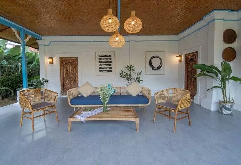 デラックススイート, Sanur House