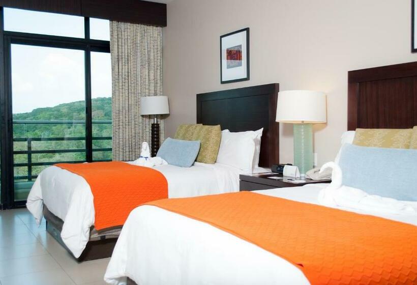 带2个双人床的标准工作室, Summit Rainforest Golf Resort & All Inclusive