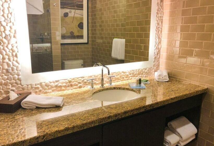 带大床的标准间, Summit Rainforest Golf Resort & All Inclusive