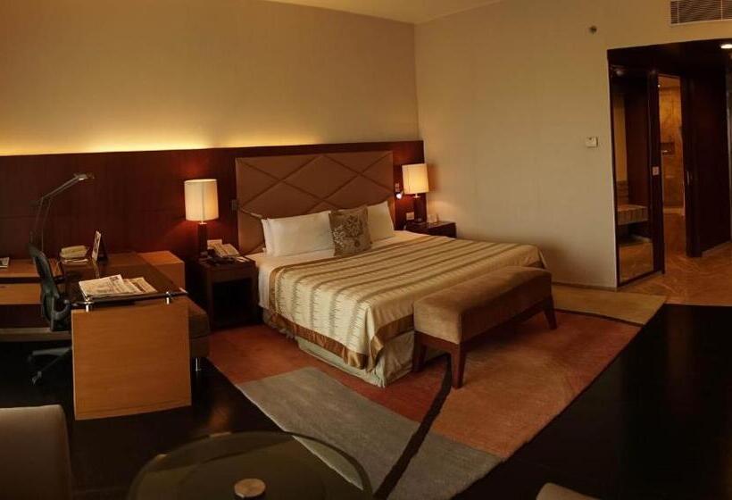 جناح ديلوكس, Taj Chandigarh