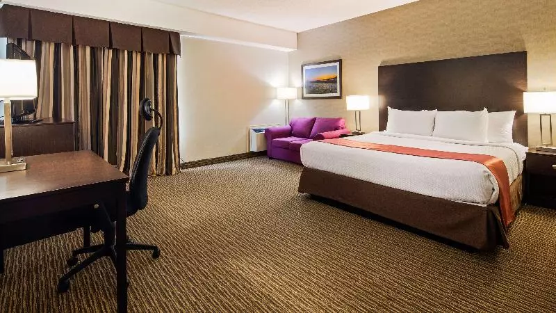 سوییت, Artotel Ts Suites Surabaya