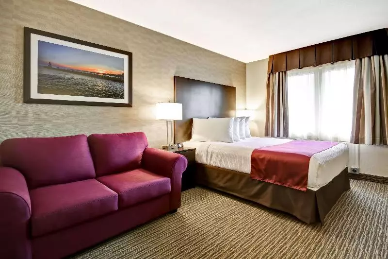 سوییت, Artotel Ts Suites Surabaya