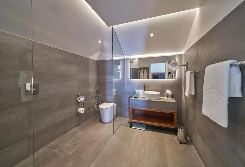 テラス付きジュニアスイート, Les Suites At The Cliff Bay   Portobay