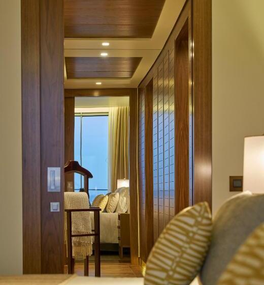 جناح مطلّ علي البحر, Les Suites At The Cliff Bay   Portobay