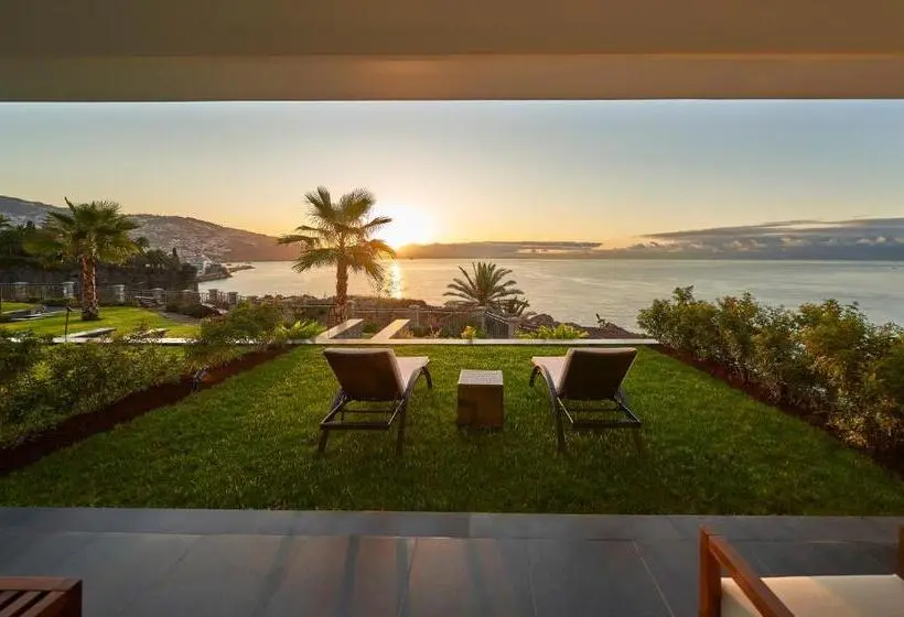 オーシャンビュースイート, Les Suites At The Cliff Bay   Portobay
