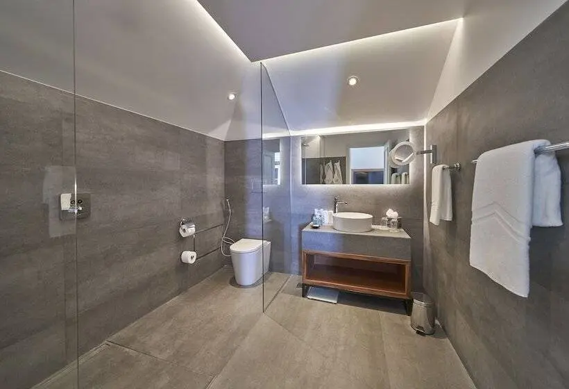 スイート, Les Suites At The Cliff Bay   Portobay