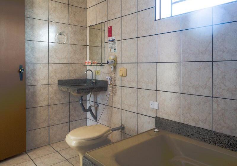스위트, Athenas Apart Hotel