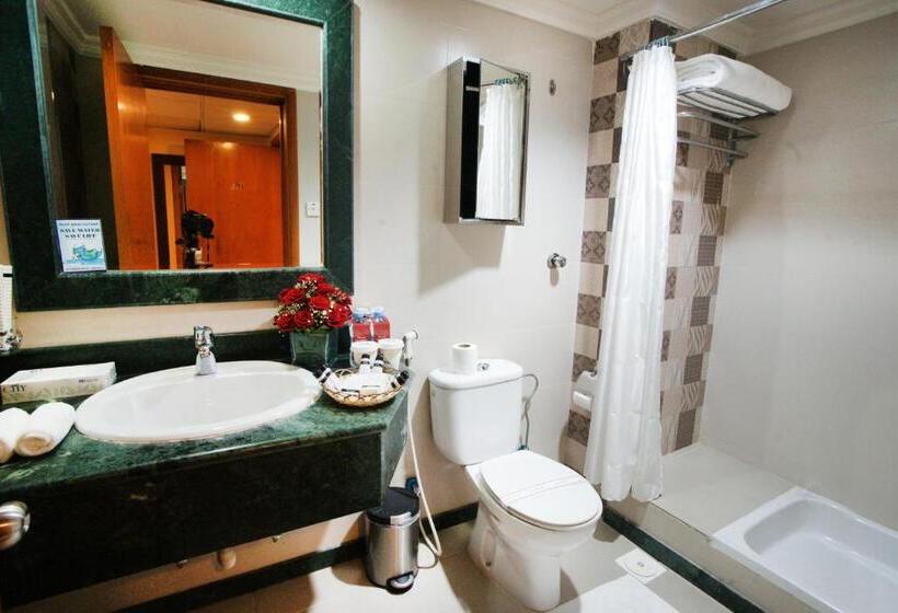 Полулюкс, Al Azhar Hotel Jeddah