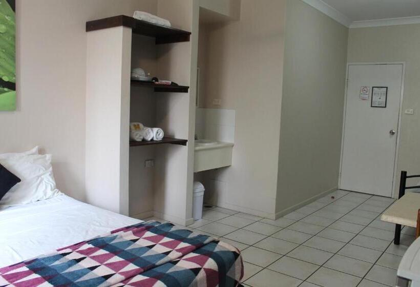 バスルーム共有のトリプルスタンダード, Bohemia Resort Cairns