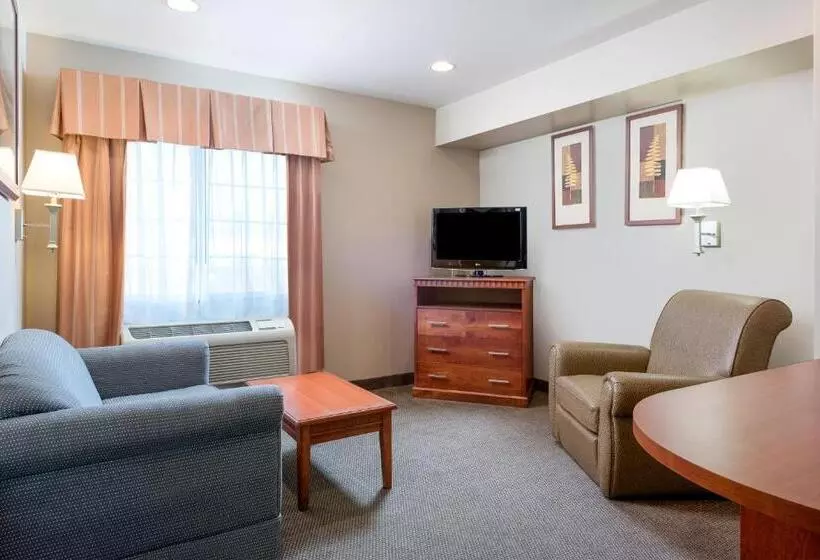 キングサイズベッドのスイートルーム, Candlewood Suites Lax Hawthorne, An Ihg