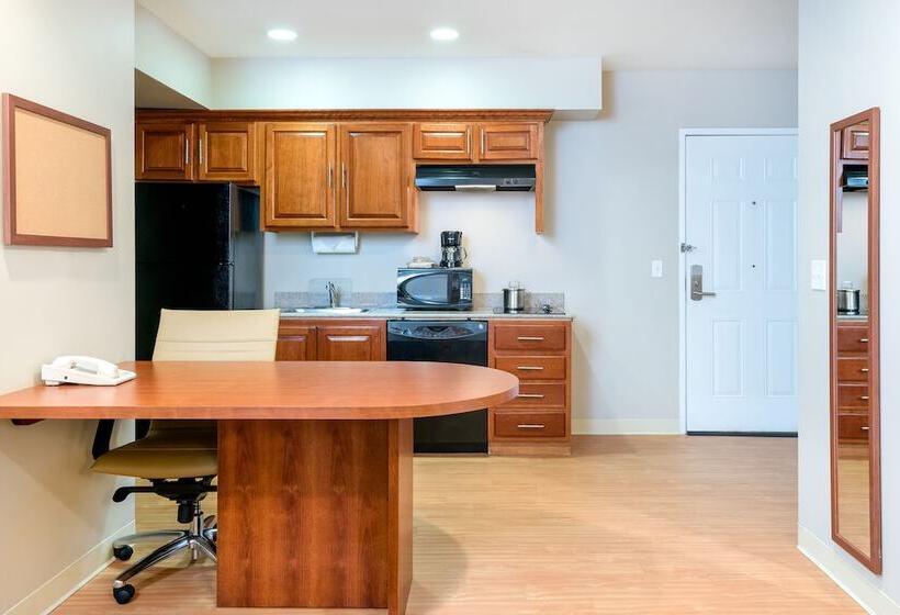 جناح, Candlewood Suites Lax Hawthorne, An Ihg