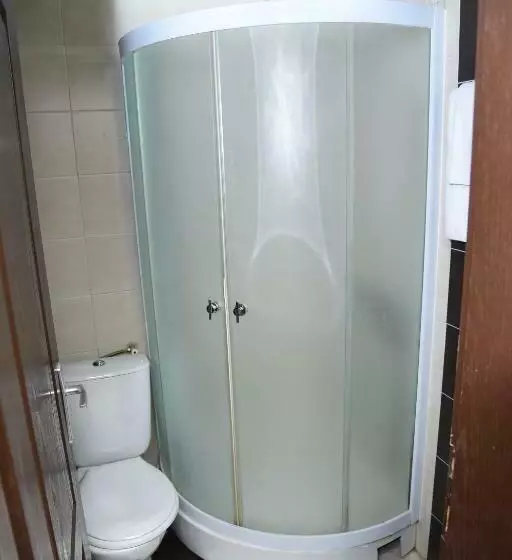 اتاق لوکس با بالکن, Duod