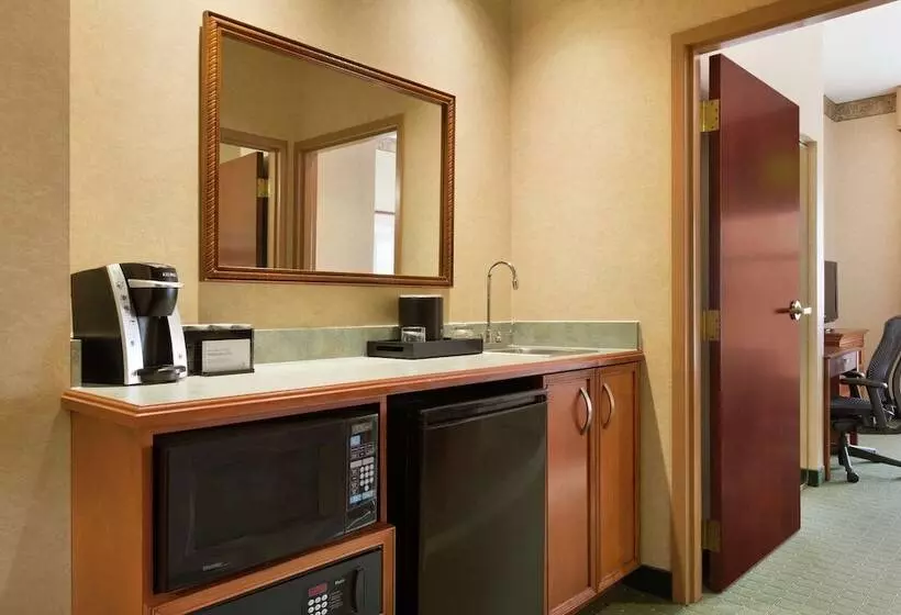 身障者適用スイートルーム, Embassy Suites Lincoln