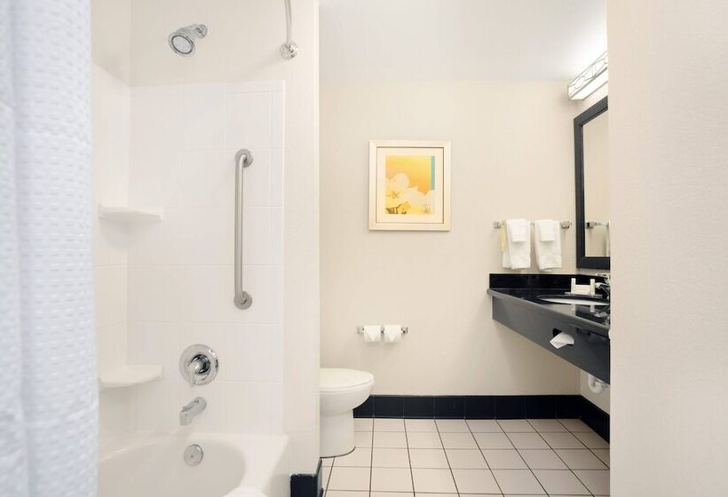 غرفه قياسيه سريرين مزدوجين, Fairfield Inn And Suites By Marriott Saint Augustine I 95