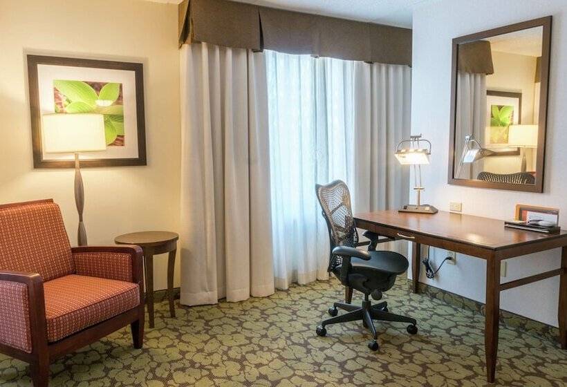 Номер Стандарт 2 Двуспальные Кровати, Hilton Garden Inn Plymouth