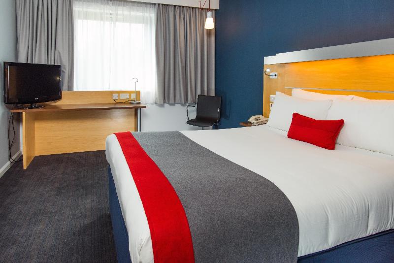适合残疾人士使用的带超级大床的标准间, Holiday Inn Express Hotel & Suites Napa Valley American Canyon, An Ihg