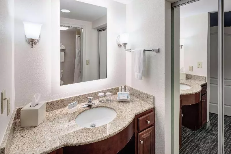 キングサイドベッドのスタンダードワンルーム, Homewood Suites By Hilton Huntsvillevillage Of Providence