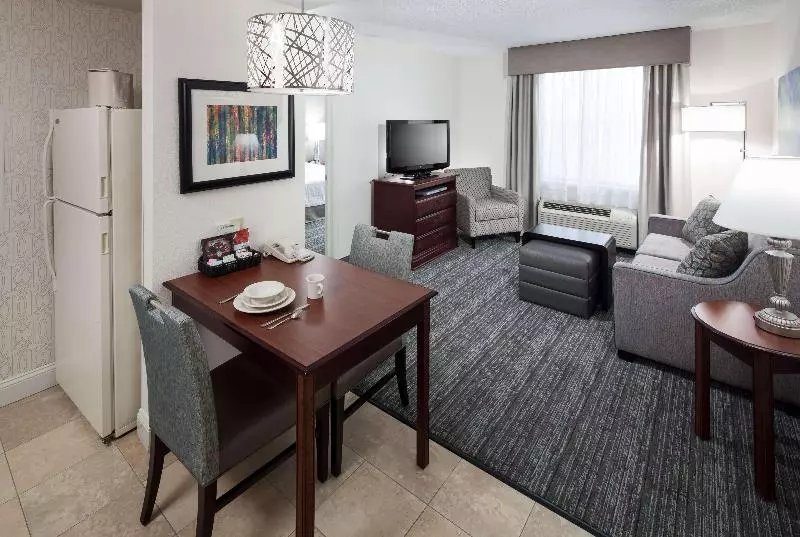 キングサイドベッドのスタンダードワンルーム, Homewood Suites By Hilton Huntsvillevillage Of Providence