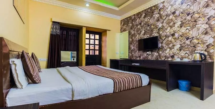 Executive-huone, Imperial