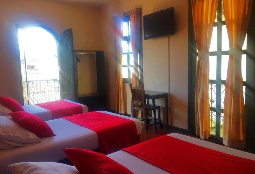 スタンダードトリプルルーム, La Herreria Colonial