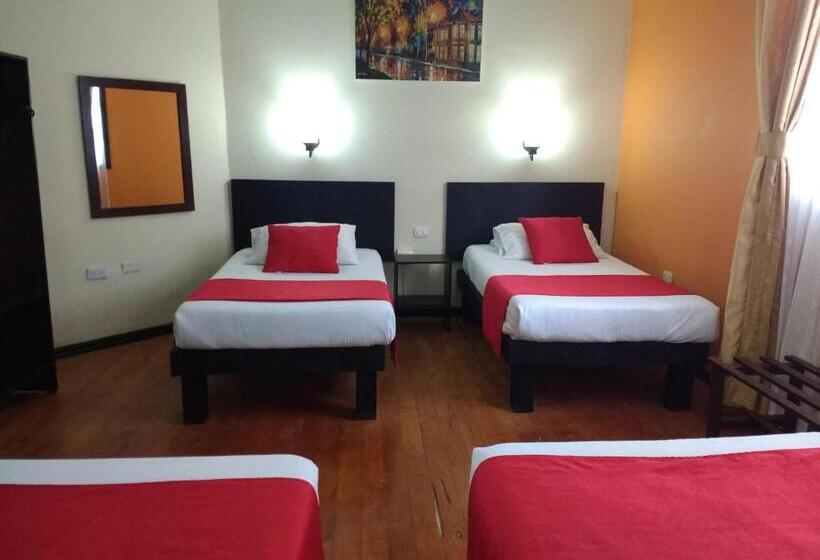 ファミリールーム, La Herreria Colonial