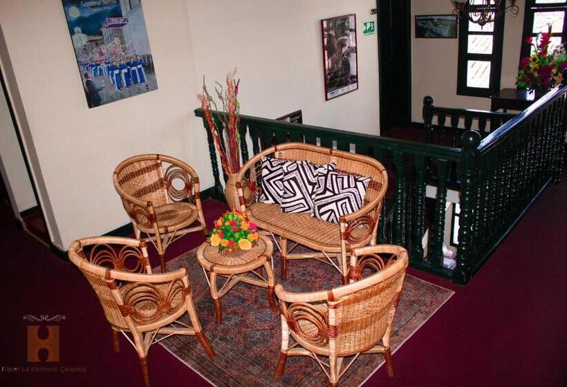 スタンダードルーム, La Herreria Colonial