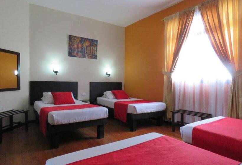 ファミリールーム, La Herreria Colonial