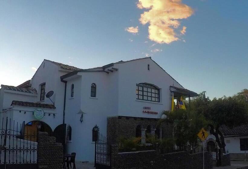 ファミリールーム, La Herreria Colonial