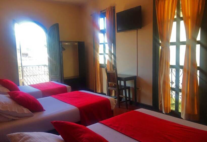 スタンダードトリプルルーム, La Herreria Colonial