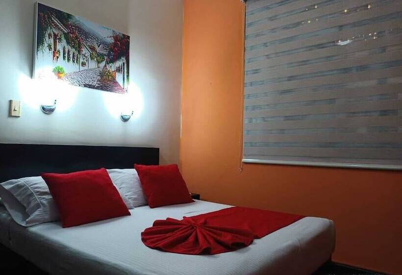 スタンダードルーム, La Herreria Colonial