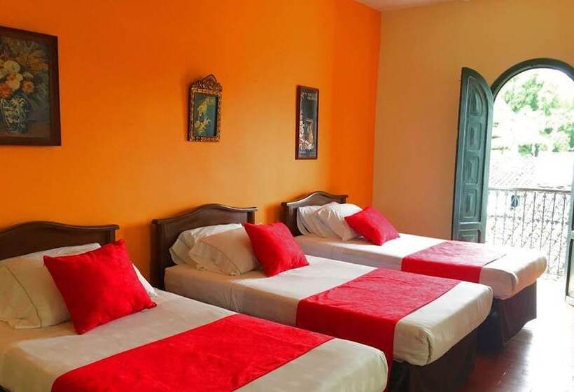 スタンダードトリプルルーム, La Herreria Colonial