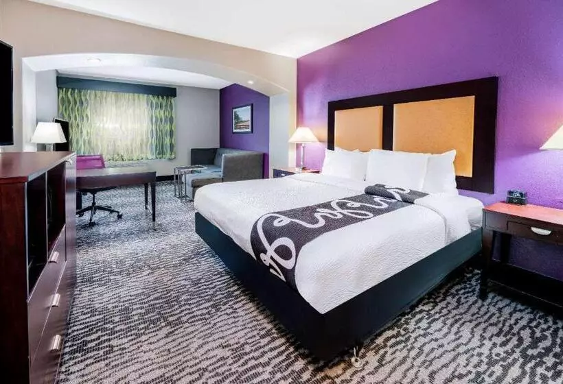 キングサイズベッドのエクゼクティブルーム, La Quinta By Wyndham Dfw Airport West   Bedford